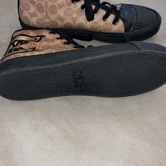 😎 Coach x Guang Yu - Picture 6 of 6